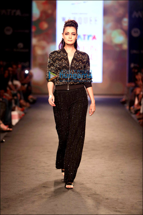 check out b town showstoppers at myntra fashion weekend 2