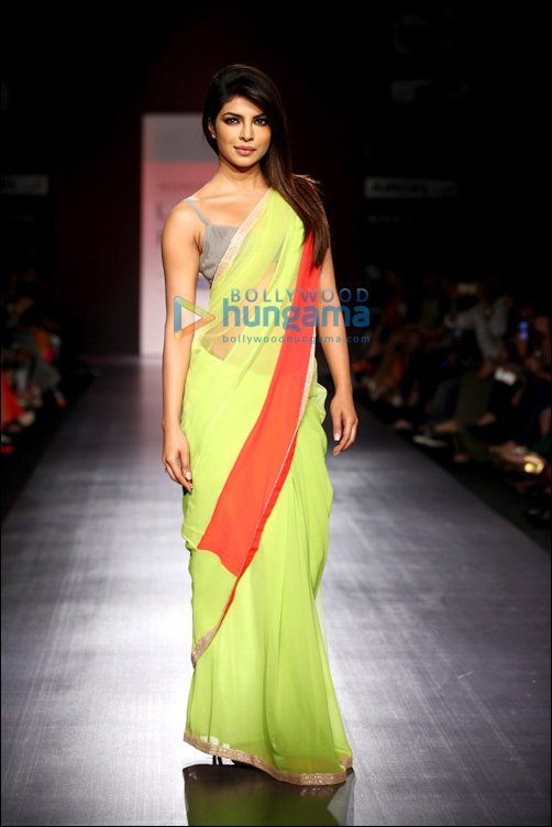 dress like a star priyanka chopra 11