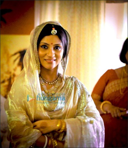 check out ranvir shorey and konkona sens wedding pictures 4