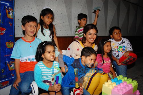 check out raveena tandon celebrates childrens day 4