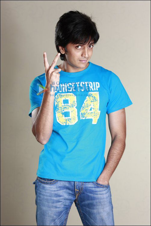 bollywood bling be cool this summer with riteish deshmukh 4
