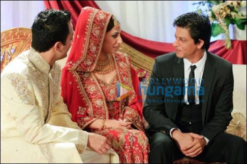 check out shah rukh khan attends wedding in london 2 check out shah rukh khan attends wedding in london 2