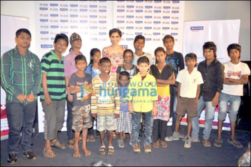 what bollywood stars did this week 382