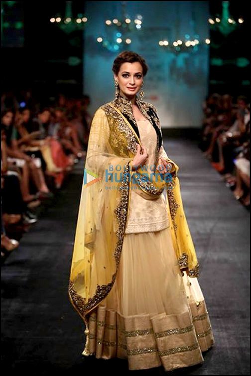 check out b town showstoppers at lfw wf day 5 4