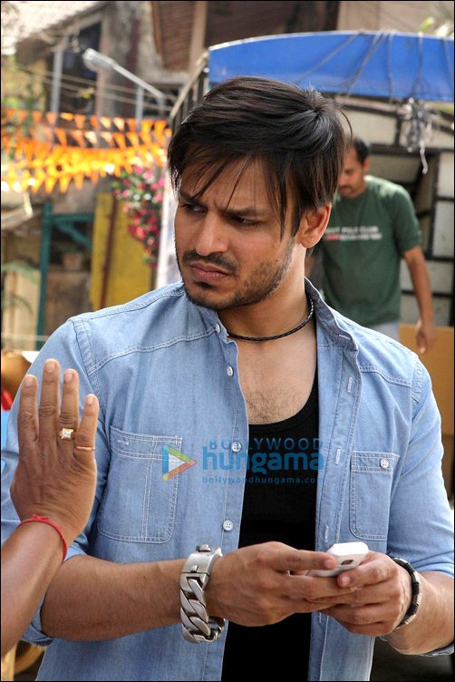check out vivek and neha in kumar tauranis jayanta bhai 3