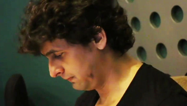 Leaked Video: Sonu Nigam Recording ‘Happy Birthday’ (Ishq Forever)