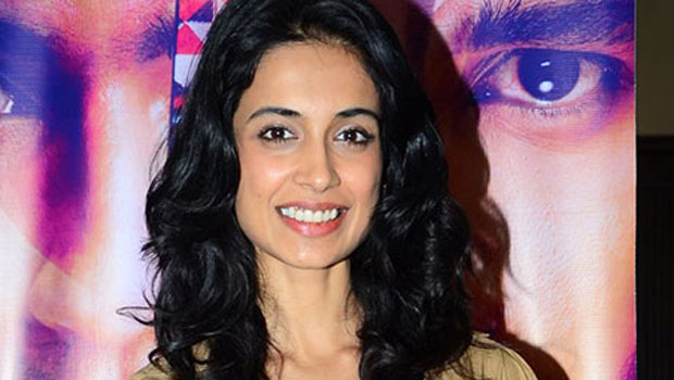 Exclusive: Sarah Jane Dias Performs On ‘Music Is My Art’