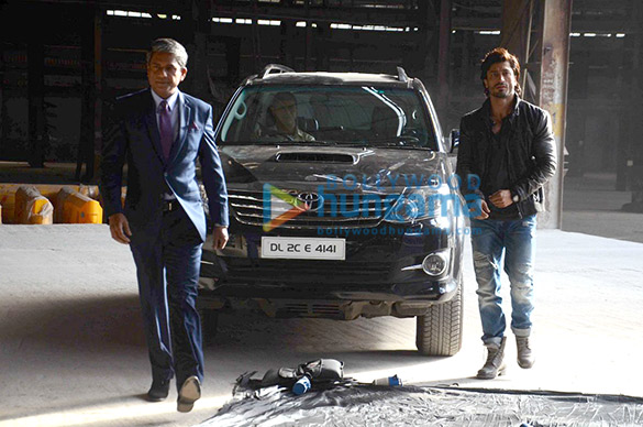 on the sets of commando 2 with vidyut jamwal 3
