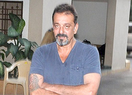 Sanjay Dutt to walk as free man tomorrow with Rs. 450 in his pocket