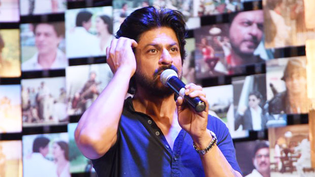 “Writing Letters In Blood Is A No-No; Send An Email”: Shah Rukh Khan