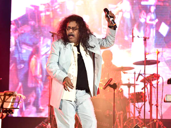 shankar hariharan and mahalaxmis concert for nagrik sikshan sanstha 11