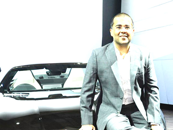 farhan chetan bhagat irfan pathan and masaba gupta at the auto expo 2012 12