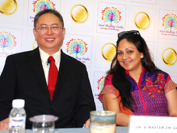 rati agnihotri and smita jaykar launch soul healing india clinic 3