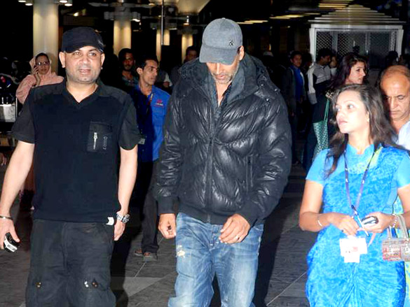 akshay kumar snapped at the international airport 3