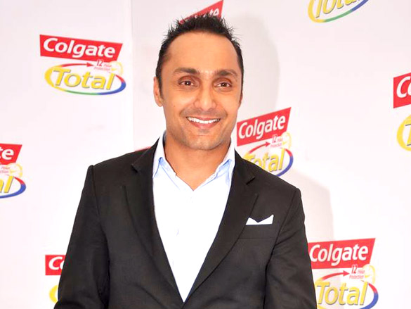 rahul bose and mahesh bhupathi at colgate total champions event 10