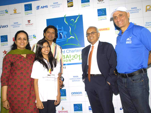 shaan at standard chartered mumbai marathon 2012 press meet 2