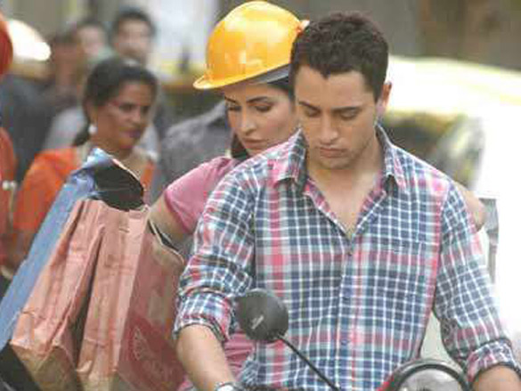 on the sets of mere brother ki dulhan 2