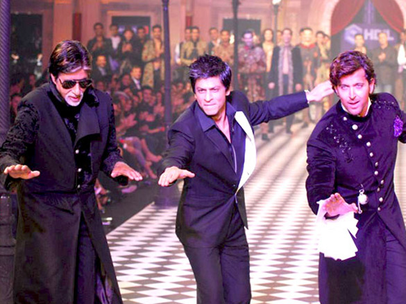 big b srk hrithik walk for karan varun at hdil india couture week 2010 4