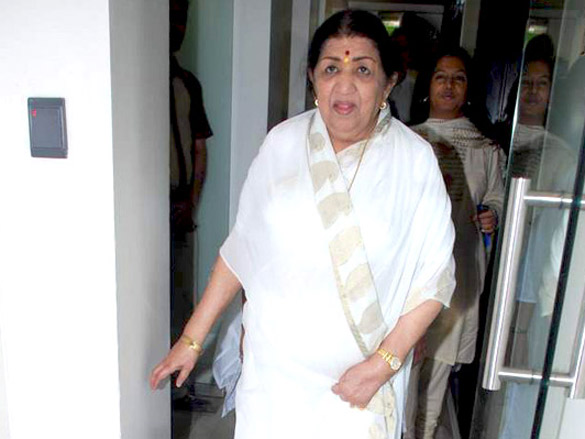 lata mangeshkar graces saregama album launch 11