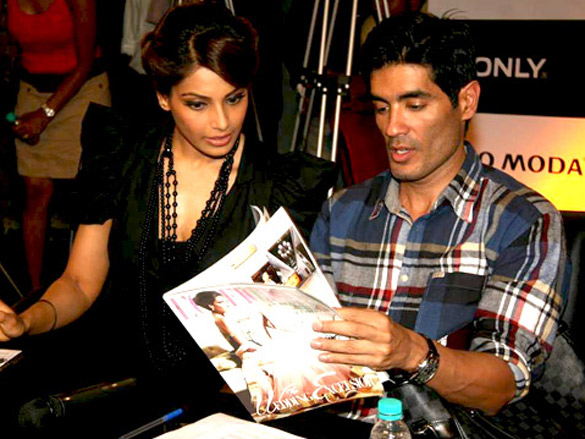 bipasha basu and manish malhotra at vero moda model auditions 5