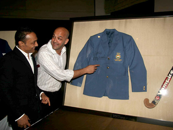 rahul bose at equation a sports memorabilia auction 6