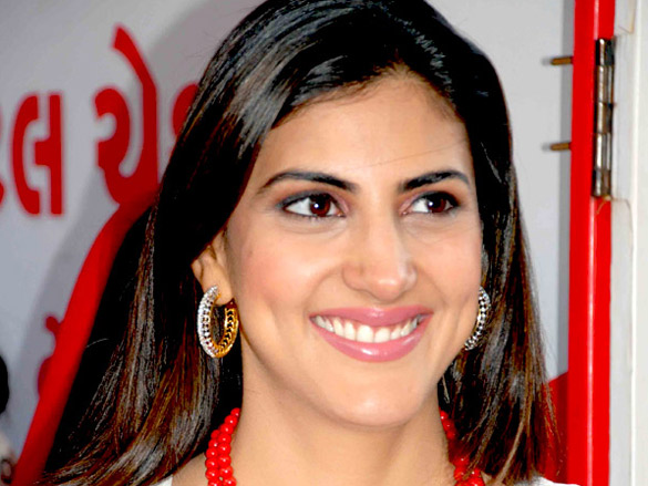 perizaad kolah in baroda at the colgate event 8