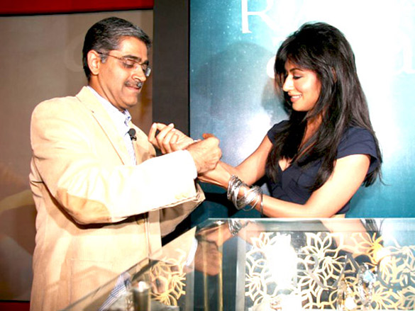 chitrangda singh unveils tanishq new collection 3