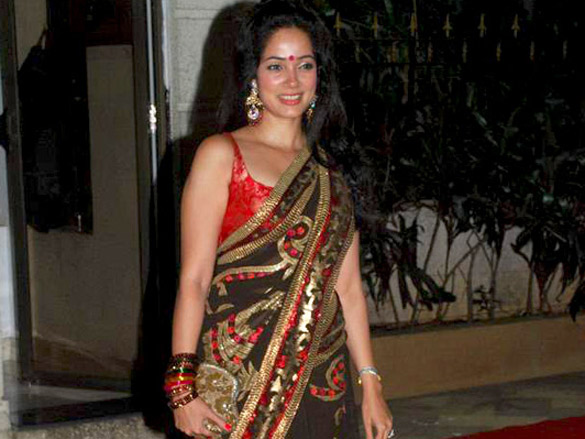celebs at sanjay dutts mata ki chowki 12
