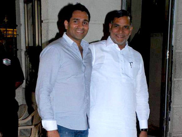 celebs at sanjay dutts mata ki chowki 28