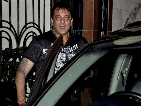 sanjay dutt graces knock out screening 8