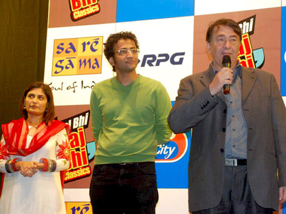 randhir kapoor and amit kumar launch radio citys cd kal bhi aaj bhi classics 3