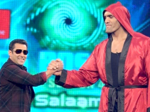 the great khali along with salman khan on the sets of bigg boss 4 3