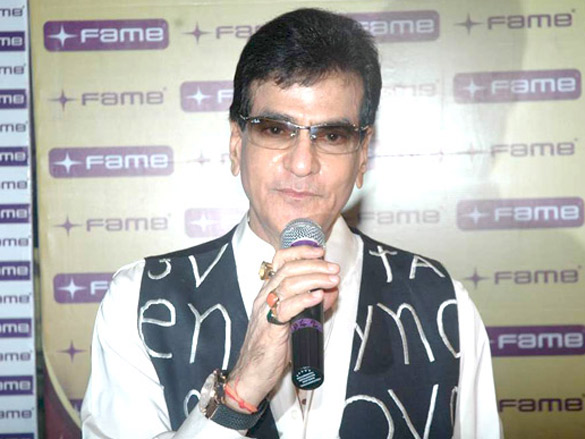 fame big cinemas honours jeetendra with evergreen lantern 6