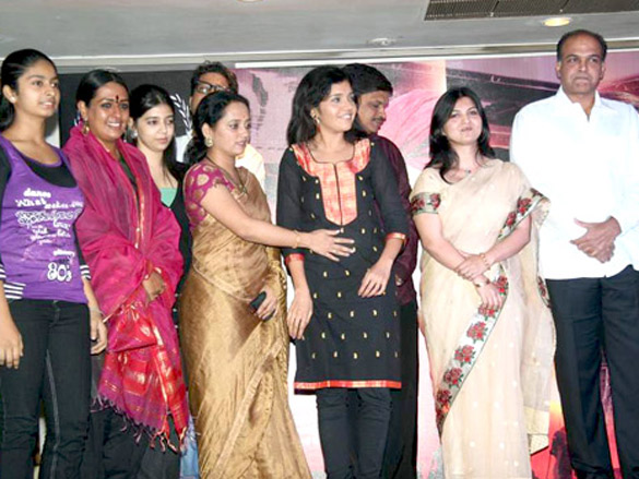 ashutosh gowariker and shaan at the launch of marathi film sumbarans music 3
