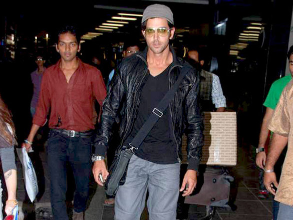 hrithik roshan returns from berlin 3
