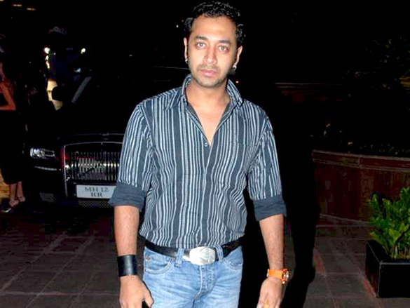 sanjay dutt shilpa kangna and malaika at baba dewans birthday bash 15