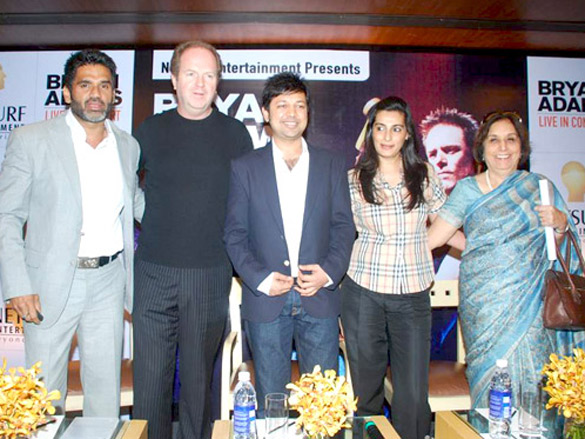 suniel and mana shetty at bryan adams concert press conference 3