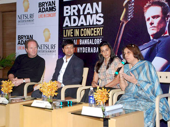 suniel and mana shetty at bryan adams concert press conference 6