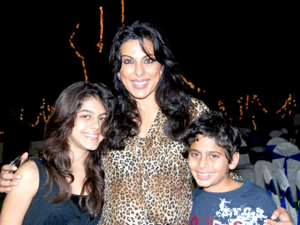 yana gupta and eesha koppikhar at child reach ngo event 9