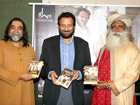 shekhar kapur unveils sadhgurus albums 2
