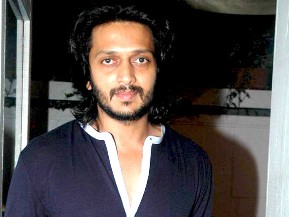 riteish deshmukh at yellow tree cafe anniversary bash 4