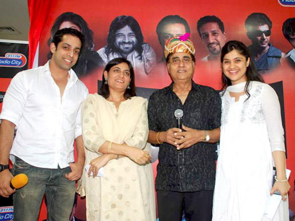 salim sulaiman and jagjit singh launch radio citys musical e azam 4 3