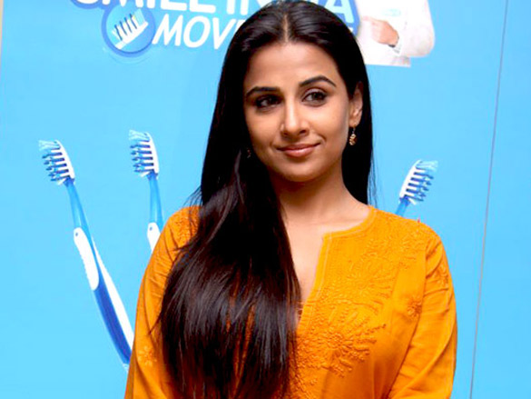 vidya balan at the launch of oral b smile india movement 5