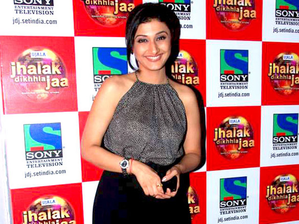 madhuri malaika and yana gupta at jhalak dikhla ja press meet 22