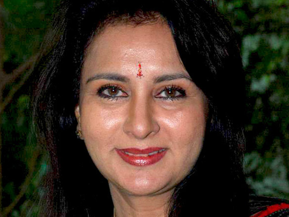 poonam dhillon with cherie blair at women means business conference 6