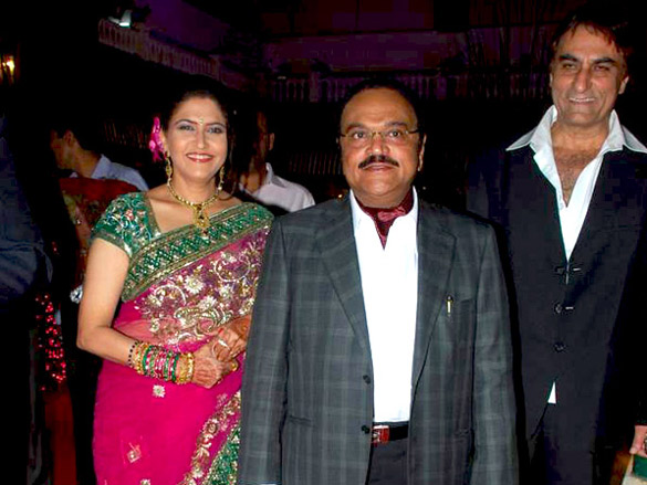 urvee adhikaris wedding reception 9