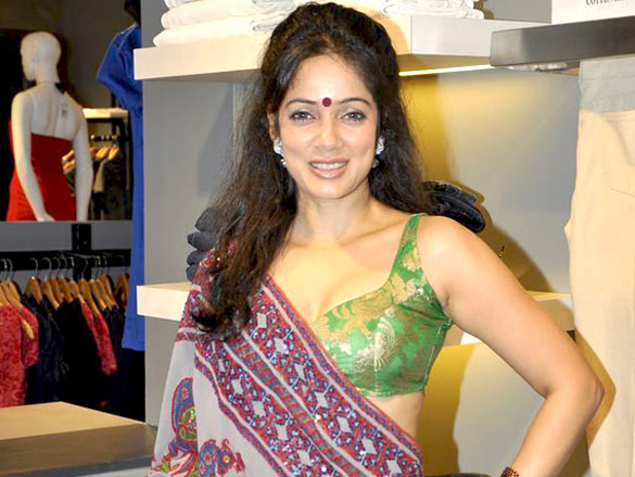 urmila gul panag and raveena grace anita dongres store launch 9