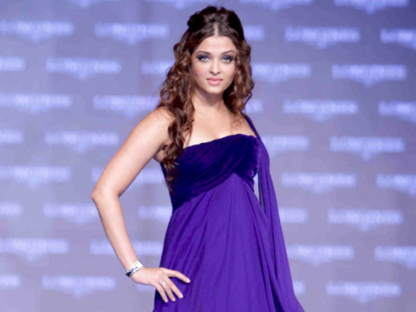 aishwarya rai bachchan at the launch of longines dolcevita 3