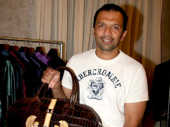 rahul bose at arjun khannas store launch 9