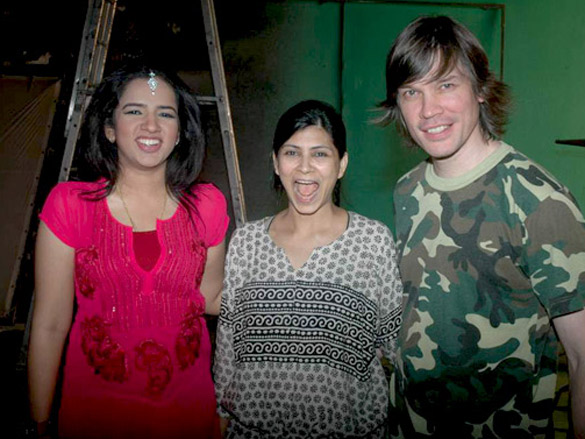 kavita krishnamurthy with her family for a music video directed by luke kenny 4